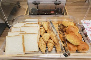 Benikea Cheonan Tourist Hotel