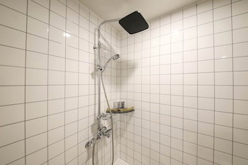 Benikea Cheonan Tourist Hotel