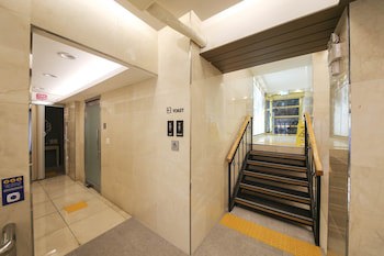 Benikea Cheonan Tourist Hotel