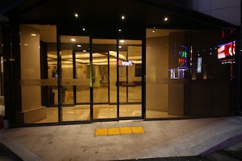 Benikea Cheonan Tourist Hotel