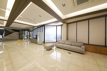 Benikea Cheonan Tourist Hotel