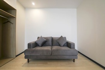 Benikea Cheonan Tourist Hotel