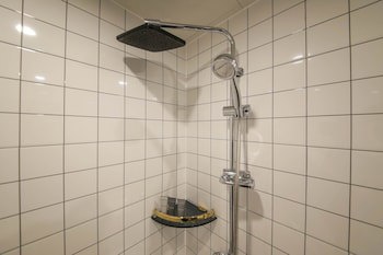 Benikea Cheonan Tourist Hotel