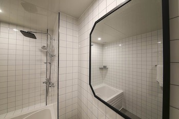 Benikea Cheonan Tourist Hotel
