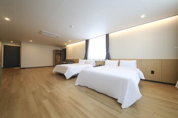 Benikea Cheonan Tourist Hotel