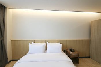 Benikea Cheonan Tourist Hotel
