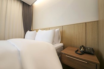 Benikea Cheonan Tourist Hotel