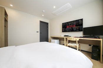 Benikea Cheonan Tourist Hotel