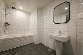 Benikea Cheonan Tourist Hotel