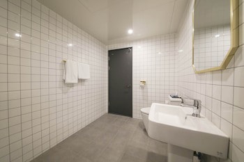 Benikea Cheonan Tourist Hotel
