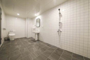 Benikea Cheonan Tourist Hotel