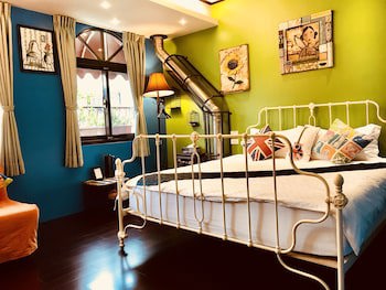 Mystery 13 B&B