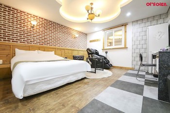 Business Hotel