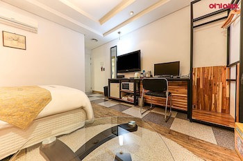 Business Hotel