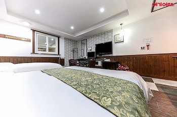 Business Hotel