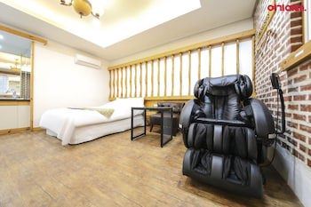 Business Hotel