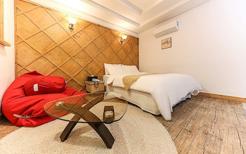 Business Hotel