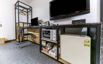 Business Hotel
