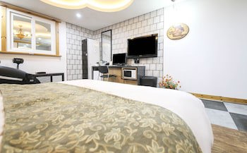 Business Hotel