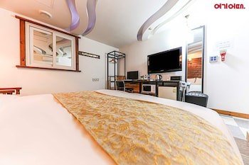 Business Hotel