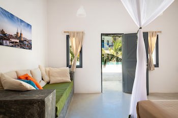 Casa Beach Hotel - Casa Del Mar