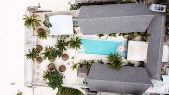 Casa Beach Hotel - Casa Del Mar