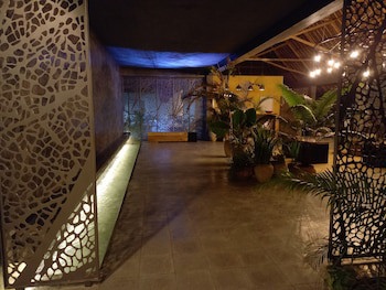 Casa Beach Hotel - Casa Del Mar