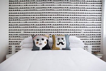 60 Balconies Art