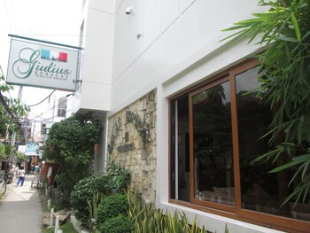 Giulius Boracay Italian Resort