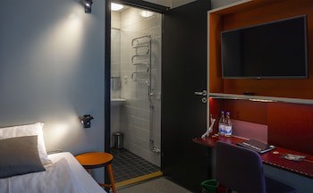First Hotel Central