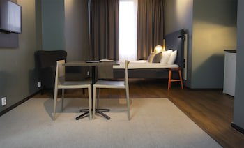 First Hotel Central