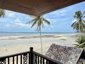 First Villa Beach Resort