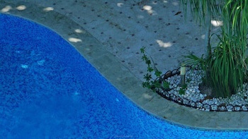 New Garden Hotel