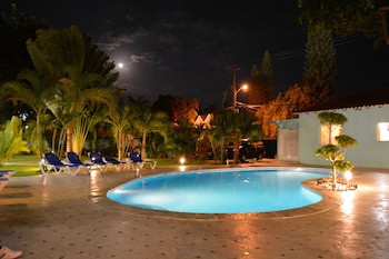 New Garden Hotel