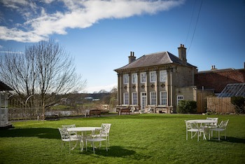 Ednam House Hotel