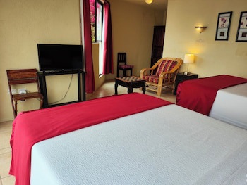Hotel La Villa De Los Dioses