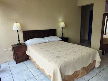 Hotel La Villa De Los Dioses