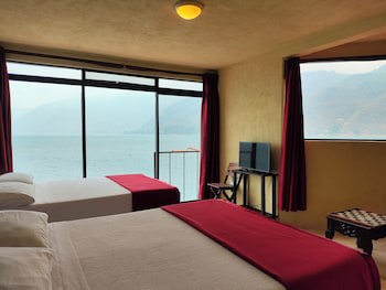 Hotel La Villa De Los Dioses