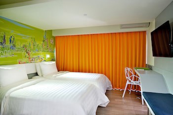 Fx Inn Kaohsiung Zhonghua Road Branch
