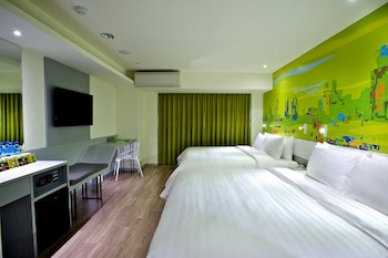 Fx Inn Kaohsiung Zhonghua Road Branch