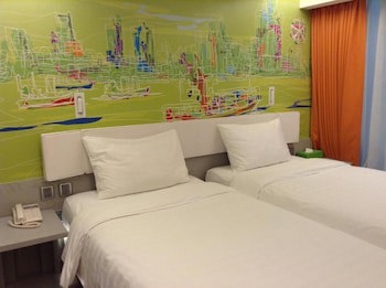 Fx Inn Kaohsiung Zhonghua Road Branch