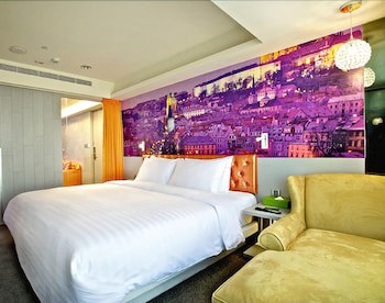 Fx Inn Kaohsiung Zhonghua Road Branch