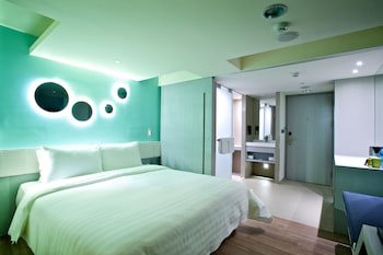 Fx Inn Kaohsiung Zhonghua Road Branch