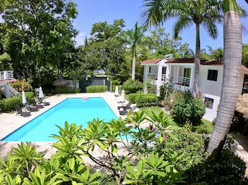 Hotel Coral Blanco