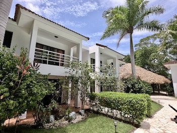 Hotel Coral Blanco