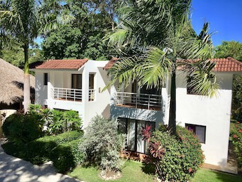 Hotel Coral Blanco