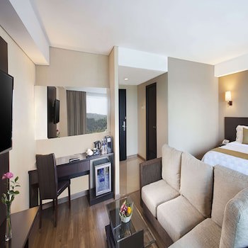 Best Western Premier The Hive