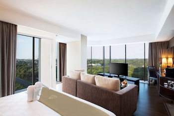 Best Western Premier The Hive