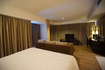 Best Western Premier The Hive