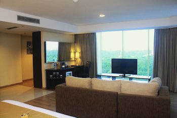 Best Western Premier The Hive